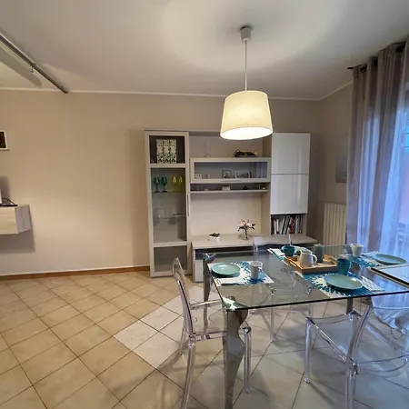 Petalo Silvi Apartment *